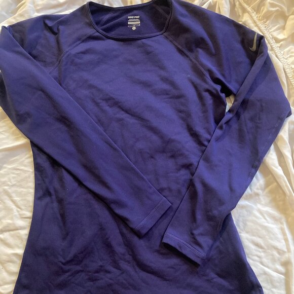 NWOT Nike Pro Dri-Fit Thermal long sleeve compression top women size L - Picture 1 of 6